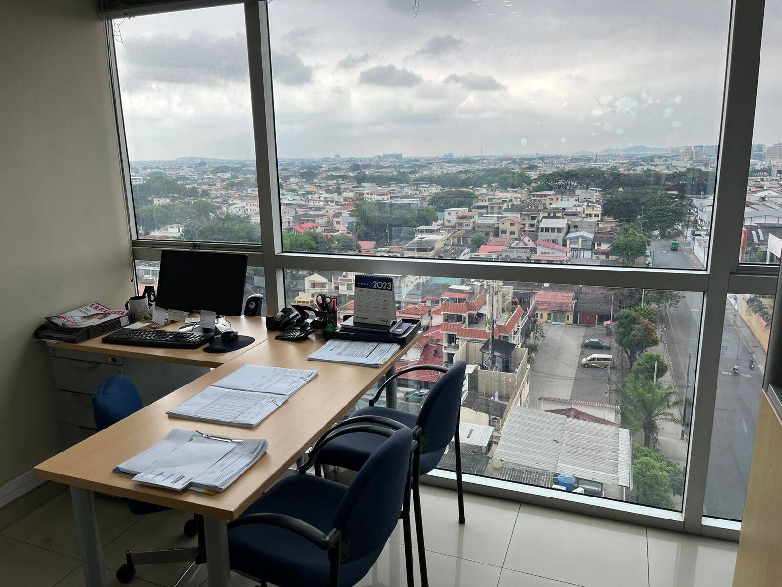 OFICINA EN VENTA EDIFICIO CITY OFFICE NORTE DE GUAYAQUIL