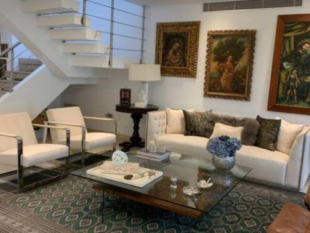 #1224 - Casa para Venta en Guayaquil - G