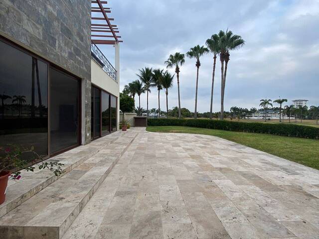 #1241 - Casa para Venta en Guayaquil - G
