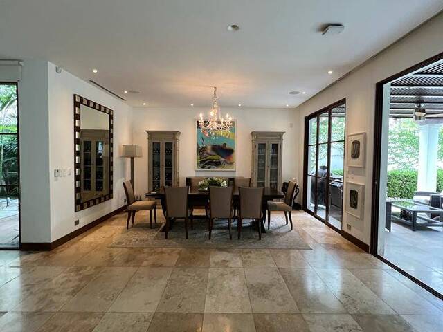 #1288 - Casa para Venta en Guayaquil - G