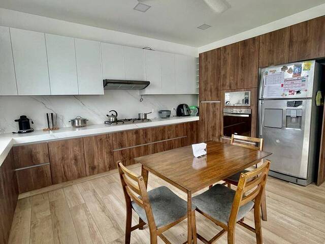 #1293 - Casa para Venta en Guayaquil - G