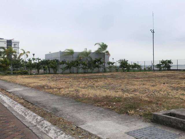 #1296 - Área para Venta en Guayaquil - G - 1