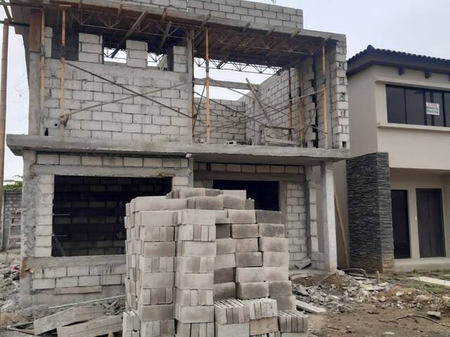 #1336 - Casa para Venta en Guayaquil - G