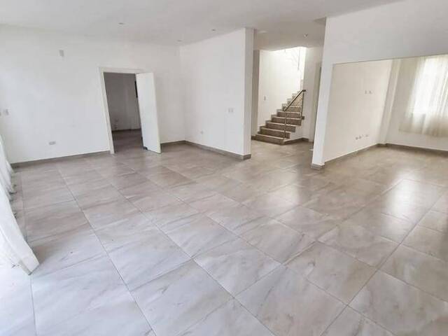 #1355 - Casa para Venta en Guayaquil - G