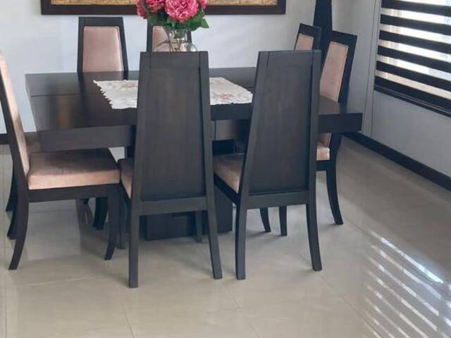 #1397 - Casa para Venta en Guayaquil - G