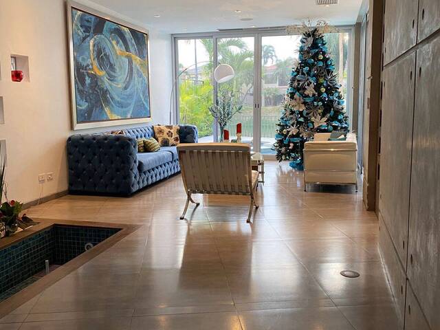 #1439 - Casa para Venta en Guayaquil - G - 2