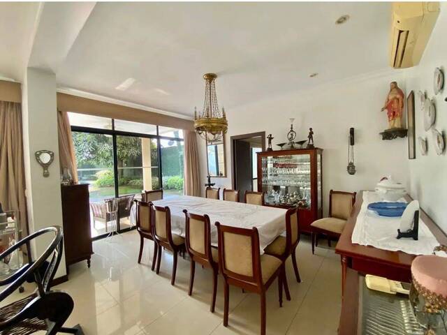 #1449 - Casa para Venta en Guayaquil - G - 2