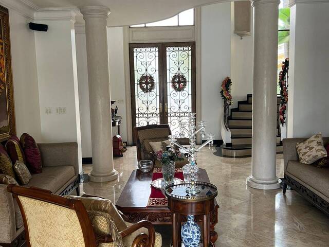 #1479 - Casa para Venta en Guayaquil - G - 2