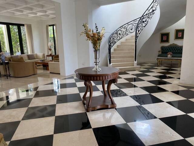 #1483 - Casa para Venta en Guayaquil - G - 2