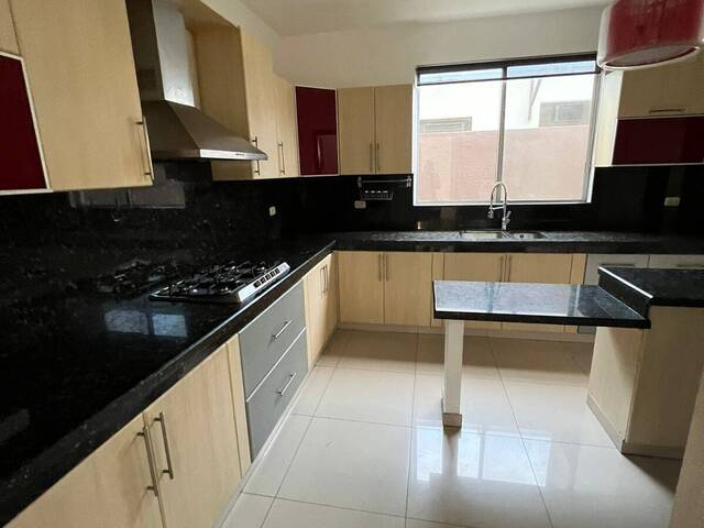 #1504 - Casa para Venta en Guayaquil - G - 3