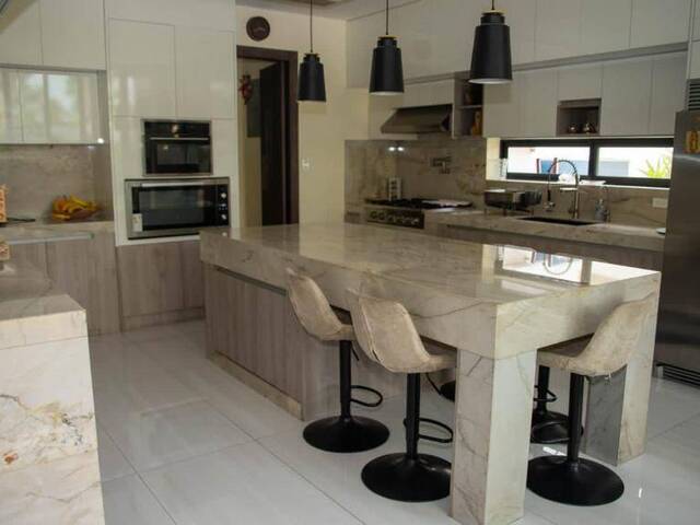 #1506 - Casa para Venta en Guayaquil - G - 2