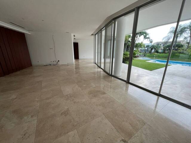 #1510 - Casa para Venta en Guayaquil - G - 3