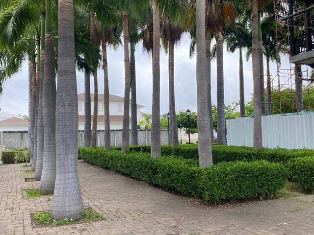#1533 - Casa para Venta en Guayaquil - G - 2