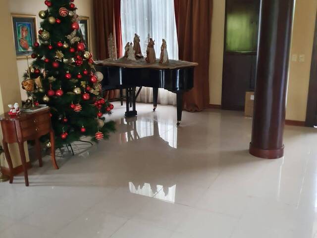 #1536 - Casa para Venta en Guayaquil - G - 3