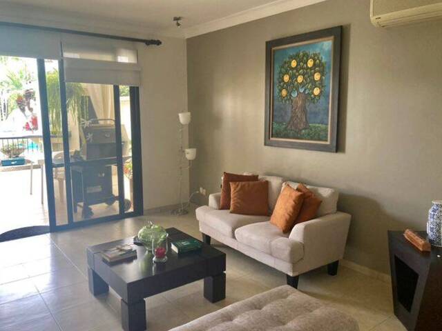 #1539 - Casa para Venta en Guayaquil - G - 2