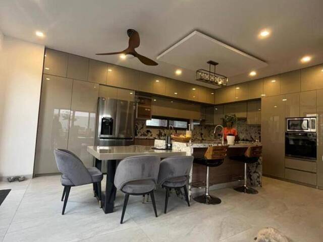 #1567 - Casa para Venta en Guayaquil - G - 2