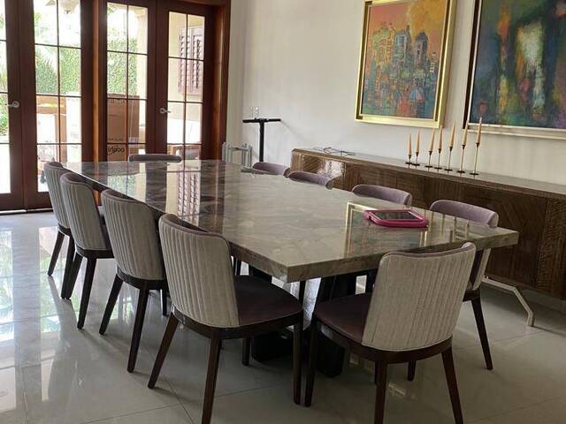 #1570 - Casa para Venta en Guayaquil - G - 2