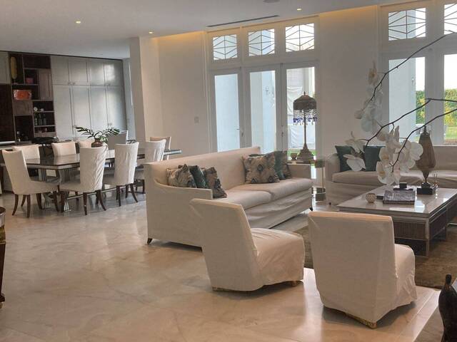 #1588 - Casa para Venta en Guayaquil - G - 2