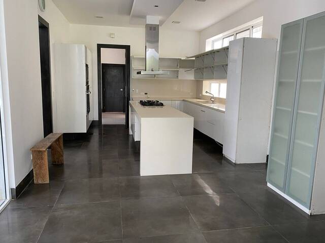 #1646 - Casa para Venta en Guayaquil - G