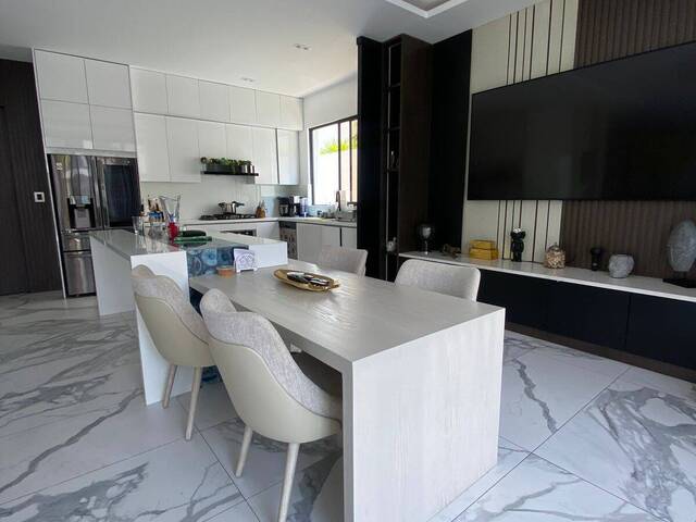 #1662 - Casa para Venta en Guayaquil - G