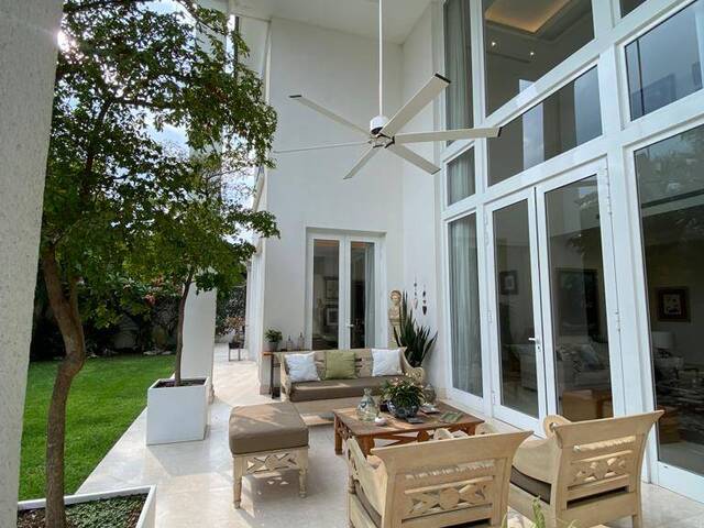 #1686 - Casa para Venta en Guayaquil - G