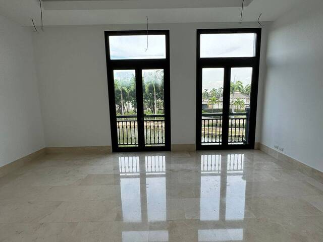 #1718 - Departamento para Venta en Guayaquil - G
