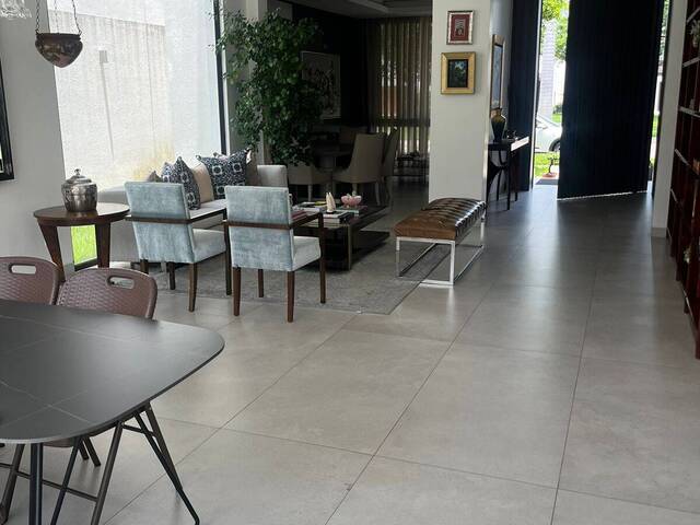 #1743 - Casa para Venta en Guayaquil - G