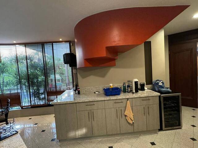 #1758 - Casa para Venta en Guayaquil - G