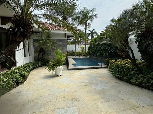 #1761 - Casa para Venta en Guayaquil - G