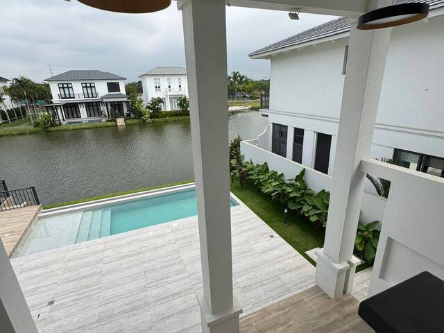 #1921 - Casa para Venta en Guayaquil - G - 2