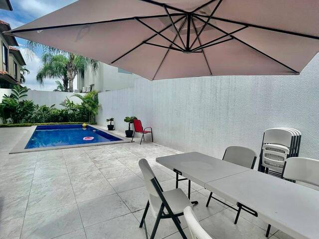#1942 - Casa para Venta en Guayaquil - G - 2