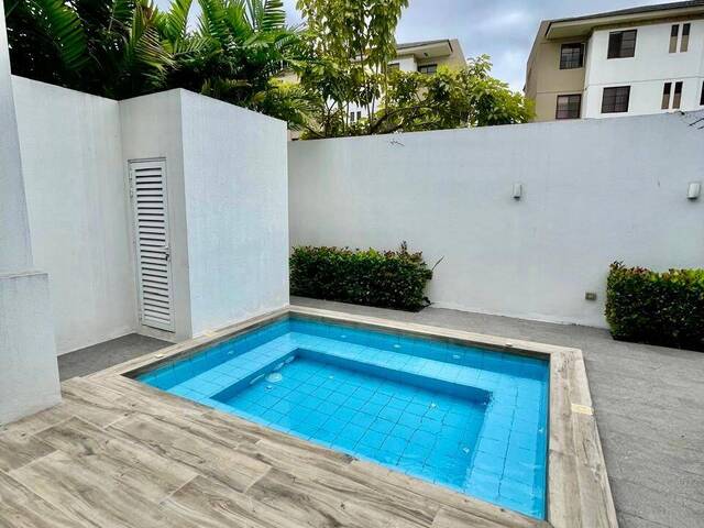 #1943 - Casa para Venta en Guayaquil - G - 2