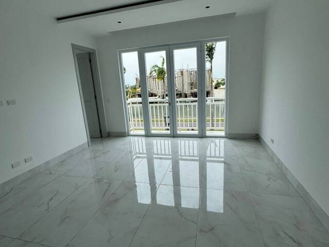 #1945 - Casa para Venta en Guayaquil - G - 3