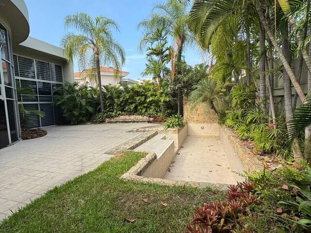 #1957 - Casa para Venta en Guayaquil - G - 3