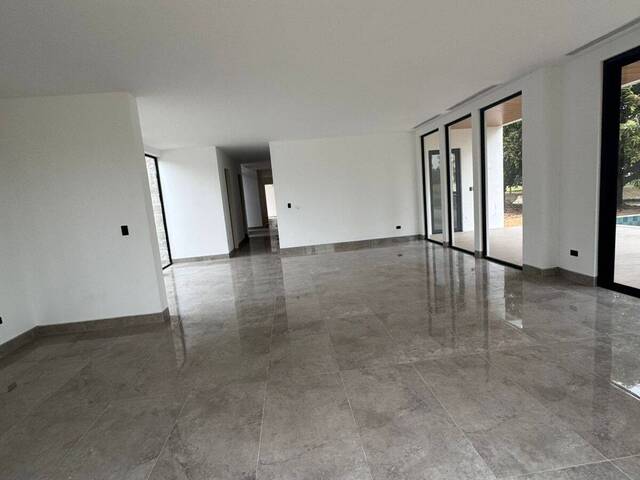 #1972 - Casa para Venta en Guayaquil - G - 3