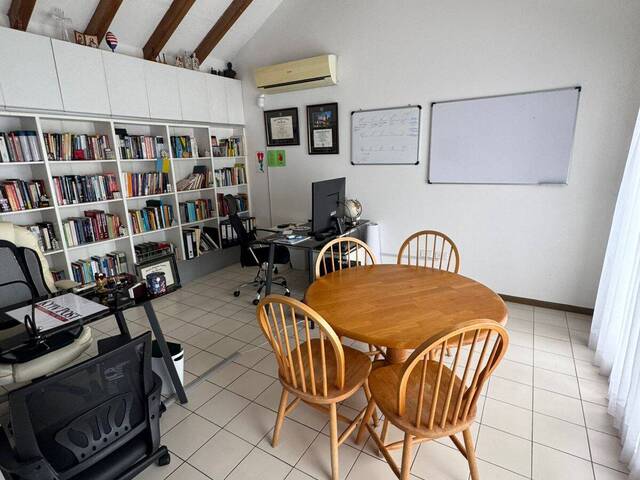 #1978 - Casa para Venta en Guayaquil - G - 3