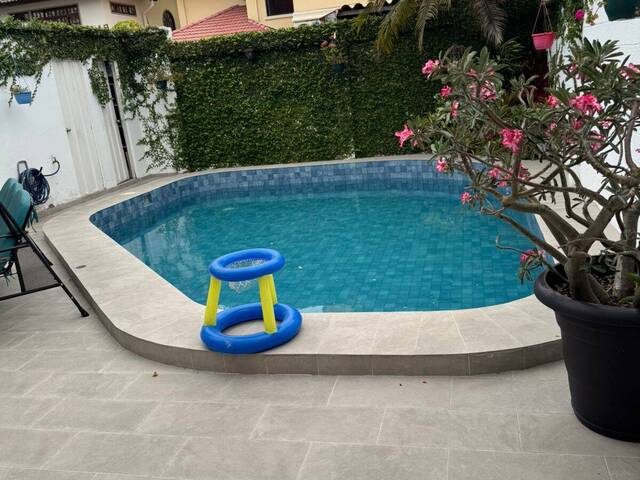 #1978 - Casa para Venta en Guayaquil - G - 1