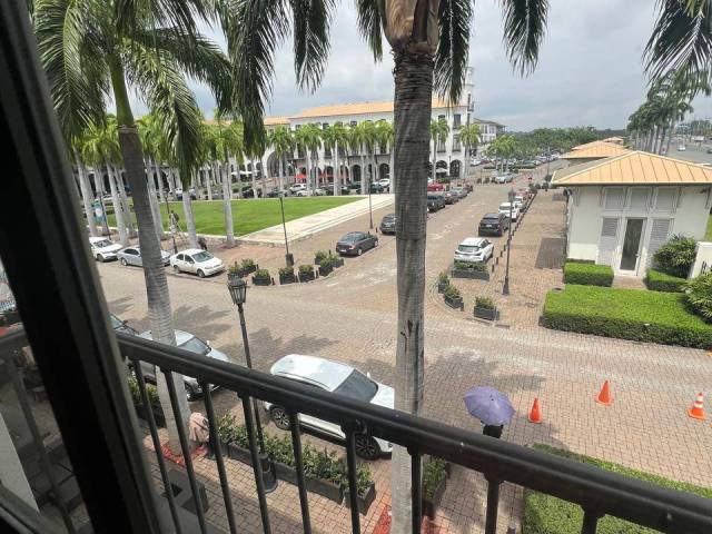 #1986 - Casa para Venta en Guayaquil - G - 3