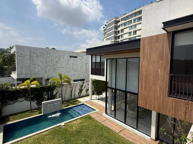 #2068 - Casa para Venta en Guayaquil - G - 2
